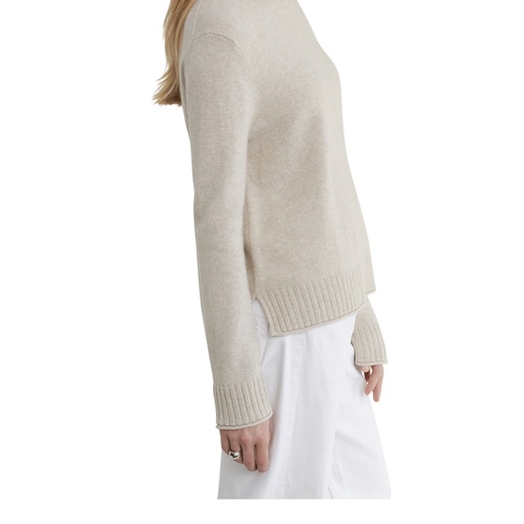 Jenni Kayne Sweaters - Jenni Kayne -Elegant Tan Crew Neck Sweater